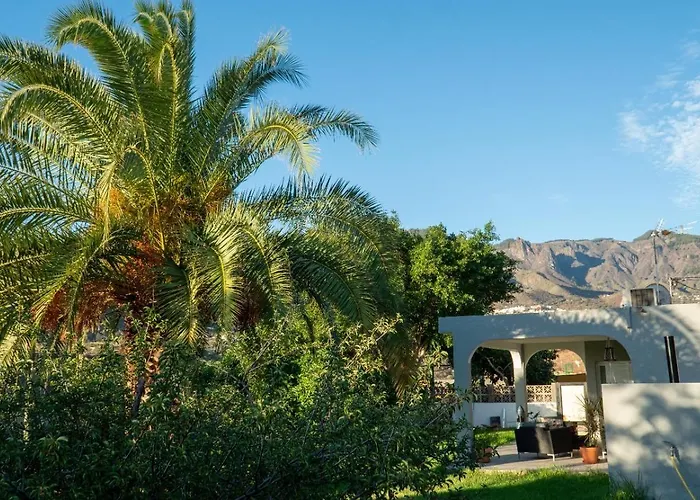 Gran Canaria Completely Renovated With Jacuzzi Landhaus